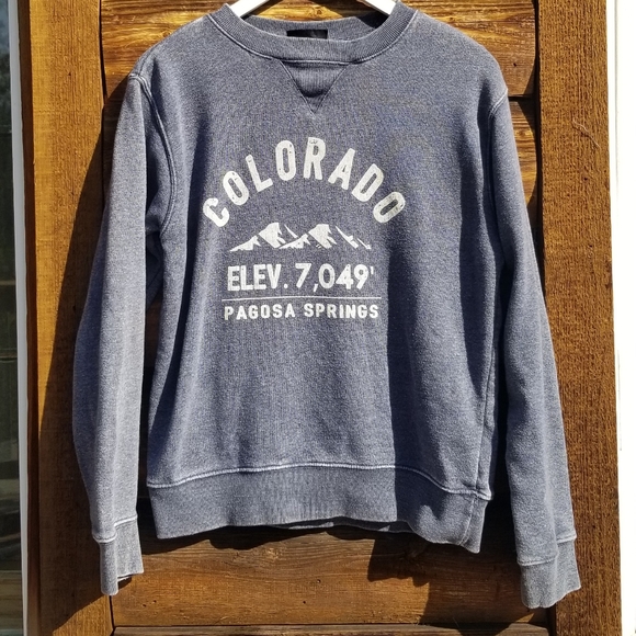 Tops - Graphic Vintage Pullover Sweatshirt